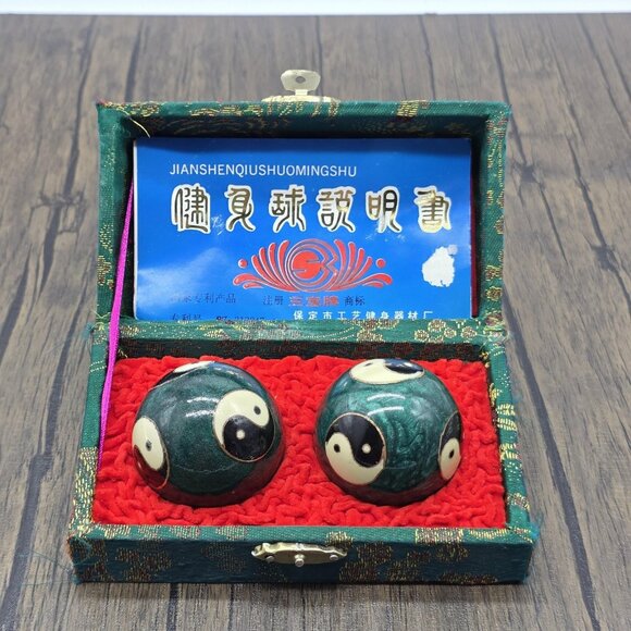 Chinese Baoding Health Balls Yin Yang Chimes Cloisonné Boxed Set De Stress Gift - Picture 1 of 12